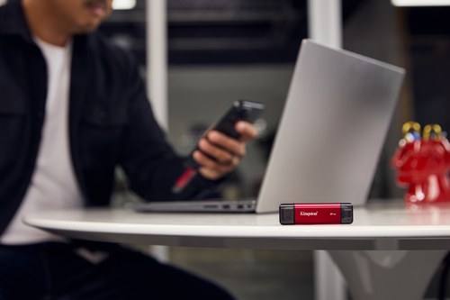 KINGSTON 2TB Dual USB-A/C Portable SSD — pilt 9